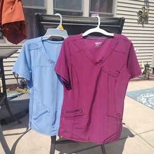 TWO Scrubstar Performance Scrub Top - Blue and Purple